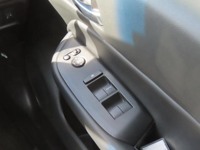 フィット ホーム　レンタカーアップ　電子制御パーキングブレーキ　バックカメラ　純正ナビ　ドライブレコーダー　ＥＴＣ　障害物センサー　クルーズコントロール　イモビライザー　ＣＤ　ＵＳＢ　Ｂｌｕｅｔｏｏｔｈ対応（36枚目）