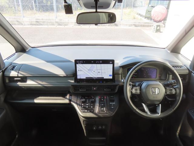 ステップワゴン ｅ：ＨＥＶスパーダ　認定中古車　リア席モニター　電子制御パーキングブレーキ　ブラインドスポットモニター　ホンダコネクト対応ナビ　両側パワースライドドア　シートヒーター　全周囲カメラ　ＥＴＣ　前後ドライブレコーダー（16枚目）