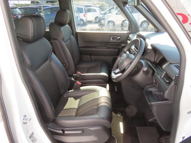 ステップワゴン ｅ：ＨＥＶスパーダ　認定中古車　リア席モニター　電子制御パーキングブレーキ　ブラインドスポットモニター　ホンダコネクト対応ナビ　両側パワースライドドア　シートヒーター　全周囲カメラ　ＥＴＣ　前後ドライブレコーダー（17枚目）