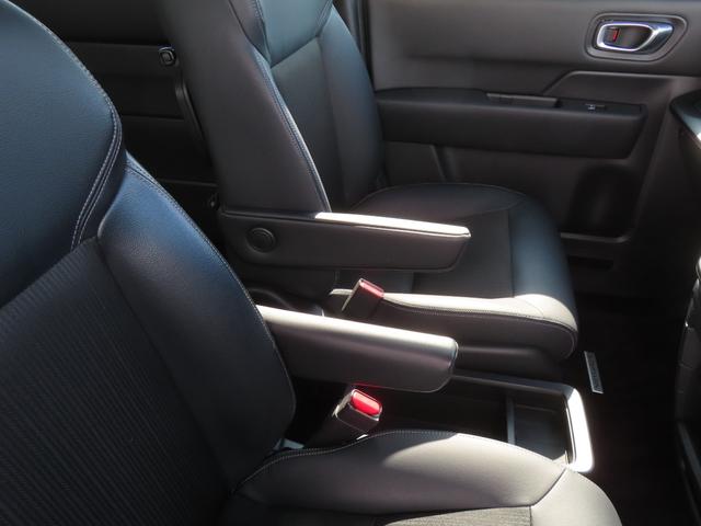 ステップワゴン ｅ：ＨＥＶスパーダ　認定中古車　リア席モニター　電子制御パーキングブレーキ　ブラインドスポットモニター　ホンダコネクト対応ナビ　両側パワースライドドア　シートヒーター　全周囲カメラ　ＥＴＣ　前後ドライブレコーダー（18枚目）