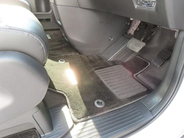 ステップワゴン ｅ：ＨＥＶスパーダ　認定中古車　リア席モニター　電子制御パーキングブレーキ　ブラインドスポットモニター　ホンダコネクト対応ナビ　両側パワースライドドア　シートヒーター　全周囲カメラ　ＥＴＣ　前後ドライブレコーダー（19枚目）