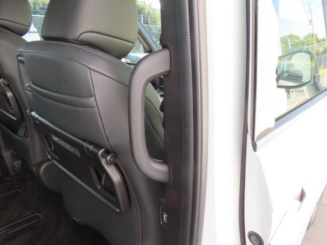 ステップワゴン ｅ：ＨＥＶスパーダ　認定中古車　リア席モニター　電子制御パーキングブレーキ　ブラインドスポットモニター　ホンダコネクト対応ナビ　両側パワースライドドア　シートヒーター　全周囲カメラ　ＥＴＣ　前後ドライブレコーダー（27枚目）