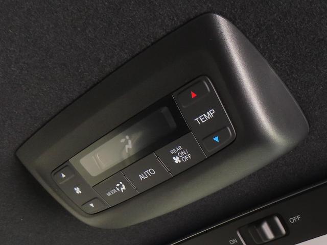 ステップワゴン ｅ：ＨＥＶスパーダ　認定中古車　リア席モニター　電子制御パーキングブレーキ　ブラインドスポットモニター　ホンダコネクト対応ナビ　両側パワースライドドア　シートヒーター　全周囲カメラ　ＥＴＣ　前後ドライブレコーダー（40枚目）