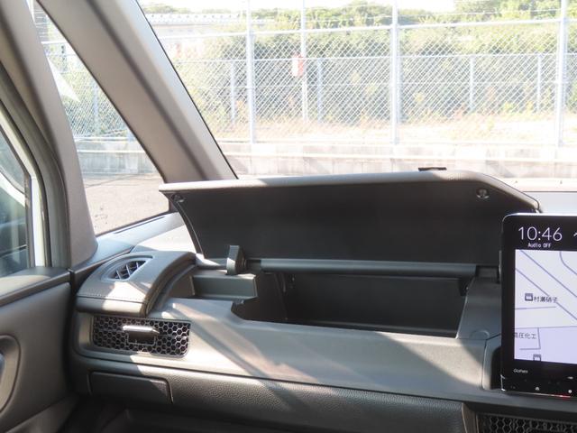 ステップワゴン ｅ：ＨＥＶスパーダ　認定中古車　リア席モニター　電子制御パーキングブレーキ　ブラインドスポットモニター　ホンダコネクト対応ナビ　両側パワースライドドア　シートヒーター　全周囲カメラ　ＥＴＣ　前後ドライブレコーダー（50枚目）