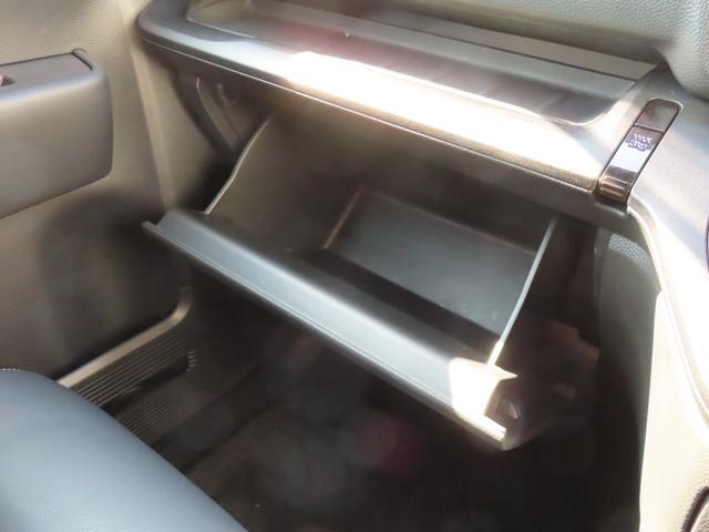 ステップワゴン ｅ：ＨＥＶスパーダ　認定中古車　リア席モニター　電子制御パーキングブレーキ　ブラインドスポットモニター　ホンダコネクト対応ナビ　両側パワースライドドア　シートヒーター　全周囲カメラ　ＥＴＣ　前後ドライブレコーダー（52枚目）