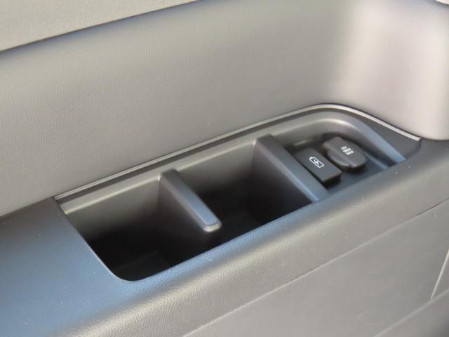 ステップワゴン ｅ：ＨＥＶスパーダ　認定中古車　リア席モニター　電子制御パーキングブレーキ　ブラインドスポットモニター　ホンダコネクト対応ナビ　両側パワースライドドア　シートヒーター　全周囲カメラ　ＥＴＣ　前後ドライブレコーダー（60枚目）