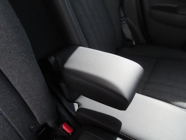 フィット ｅ：ＨＥＶホーム　認定中古車　電子制御パーキングブレーキ　ホンダコネクト対応ナビ　ブラインドスポットモニター　全周囲カメラ　ＥＴＣ　クルーズコントロール　ホンダセンシング　フルセグ　ＵＳＢ接続　Ｂｌｕｅｔｏｏｔｈ対応（19枚目）