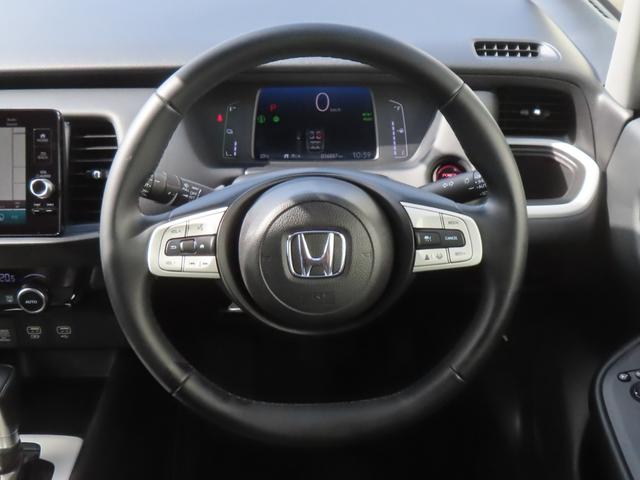 フィット ｅ：ＨＥＶホーム　認定中古車　電子制御パーキングブレーキ　ホンダコネクト対応ナビ　ブラインドスポットモニター　全周囲カメラ　ＥＴＣ　クルーズコントロール　ホンダセンシング　フルセグ　ＵＳＢ接続　Ｂｌｕｅｔｏｏｔｈ対応（24枚目）