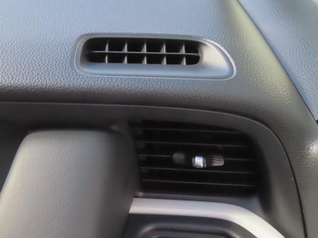 フィット ｅ：ＨＥＶホーム　認定中古車　電子制御パーキングブレーキ　ホンダコネクト対応ナビ　ブラインドスポットモニター　全周囲カメラ　ＥＴＣ　クルーズコントロール　ホンダセンシング　フルセグ　ＵＳＢ接続　Ｂｌｕｅｔｏｏｔｈ対応（32枚目）