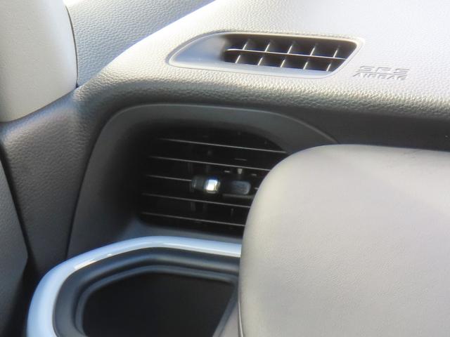 フィット ｅ：ＨＥＶホーム　認定中古車　電子制御パーキングブレーキ　ホンダコネクト対応ナビ　ブラインドスポットモニター　全周囲カメラ　ＥＴＣ　クルーズコントロール　ホンダセンシング　フルセグ　ＵＳＢ接続　Ｂｌｕｅｔｏｏｔｈ対応（33枚目）