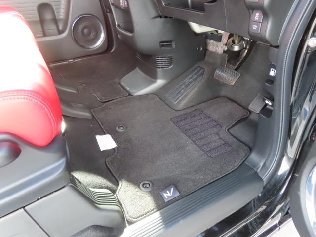 Ｎ－ＢＯＸスラッシュ Ｇ・Ｌインテリアカラーパッケージ　認定中古車　ステアリングヒーター　電子制御パーキングブレーキ　シートヒーター　純正ナビ　バックカメラ　イモビライザー　アイドリングストップ　フルセグ　ＣＤ／ＤＶＤ再生　ＵＳＢ　Ｂｌｕｅｔｏｏｔｈ対応（16枚目）