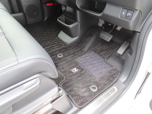 Ｎ－ＢＯＸカスタム コーディネートスタイル　認定中古車　電子制御パーキングブレーキ　両側パワースライドドア　シートヒーター　純正ナビ　全周囲カメラ　前後ドライブレコーダー　ＥＴＣ　フルセグ　ＣＤ／ＤＶＤ　ＵＳＢ接続　ＭＳ　Ｂｌｕｅｔｏｏｔｈ対応（17枚目）