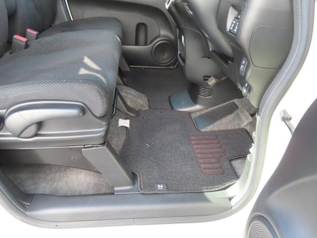 Ｎ－ＢＯＸ ＧターボＳＳパッケージ　認定中古車　両側パワースライドドア　純正ナビ　バックカメラ　ＥＴＣ　イモビライザー　アイドリングストップ　純正アルミホイール　ＡＢＳ　ＶＳＡ　ワンセグ　ＣＤ／ＤＶＤ再生　ＵＳＢ　Ｂｌｕｅｔｏｏｔｈ対応（15枚目）