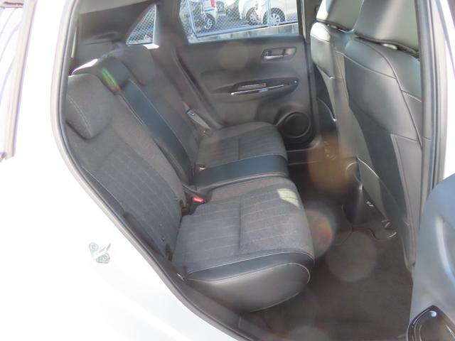フィット ホーム 認定中古車 電子制御パーキングブレーキ 純正ナビ バックカメラ ETC ドライブレコーダー クルーズコントロール 障害物センサー イモビライザー レンタカーアップ CD USB Bluetooth対応(15枚目)