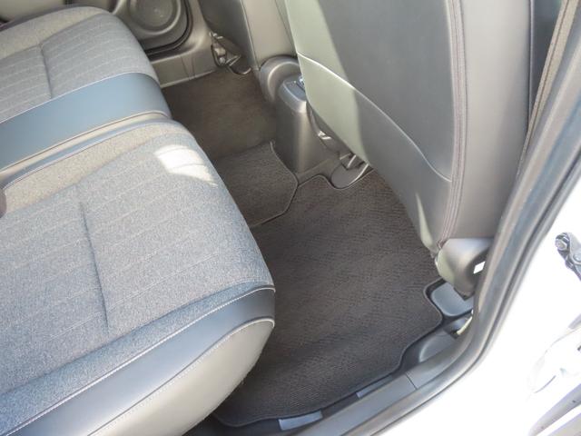 フィット ホーム 認定中古車 電子制御パーキングブレーキ 純正ナビ バックカメラ ETC ドライブレコーダー クルーズコントロール 障害物センサー イモビライザー レンタカーアップ CD USB Bluetooth対応(17枚目)