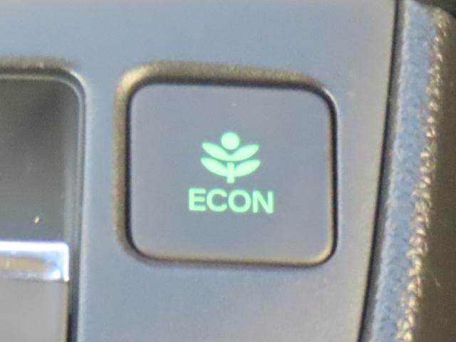 フィット ホーム 認定中古車 電子制御パーキングブレーキ 純正ナビ バックカメラ ETC ドライブレコーダー クルーズコントロール 障害物センサー イモビライザー レンタカーアップ CD USB Bluetooth対応(32枚目)