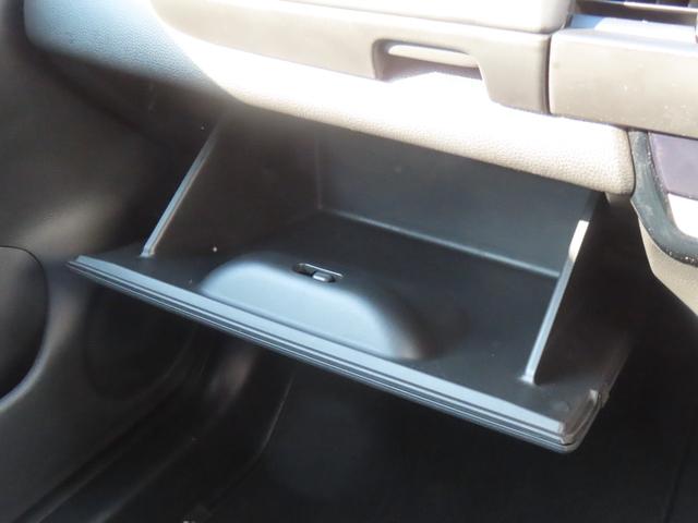 フィット ホーム 認定中古車 電子制御パーキングブレーキ 純正ナビ バックカメラ ETC ドライブレコーダー クルーズコントロール 障害物センサー イモビライザー レンタカーアップ CD USB Bluetooth対応(38枚目)