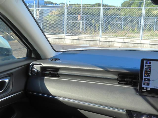 ヴェゼル ｅ：ＨＥＶＺ　認定中古車　ステアリングヒーター　電子制御パーキングブレーキ　シートヒーター　純正９インチナビ　バックカメラ　ＥＴＣ　クルーズコントロール　イモビライザー　純正アルミホイール　フルセグ　ＣＤ／ＤＶＤ（37枚目）