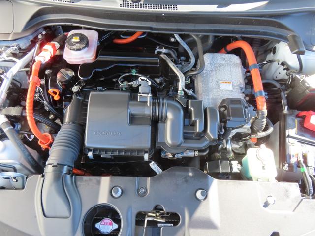 ヴェゼル ｅ：ＨＥＶＺ　認定中古車　ステアリングヒーター　電子制御パーキングブレーキ　シートヒーター　純正９インチナビ　バックカメラ　ＥＴＣ　クルーズコントロール　イモビライザー　純正アルミホイール　フルセグ　ＣＤ／ＤＶＤ（56枚目）