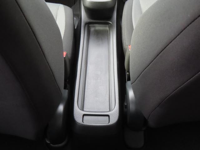 フィット ベーシック　認定中古車　電子制御パーキングブレーキ　純正ナビ　バックカメラ　ＥＴＣ　ドライブレコーダー　クルーズコントロール　ホンダセンシング　障害物センサー　ＣＤ　ＵＳＢ　Ｂｌｕｅｔｏｏｔｈ　レンタカーアップ（38枚目）