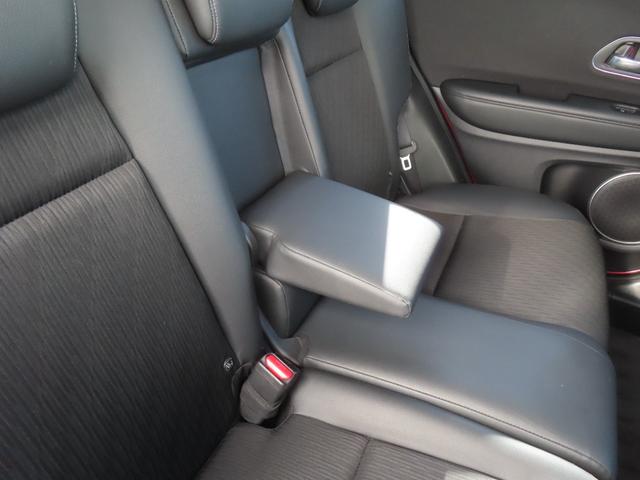 ヴェゼル ハイブリッドＺ・ホンダセンシング　認定中古車　ドライビングポジションシステム　電子制御パーキングブレーキ　シートヒーター　８インチ純正ナビ　バックカメラ　ＥＴＣ　ドライブレコーダー　クルーズコントロール　イモビライザー　電動シート（22枚目）