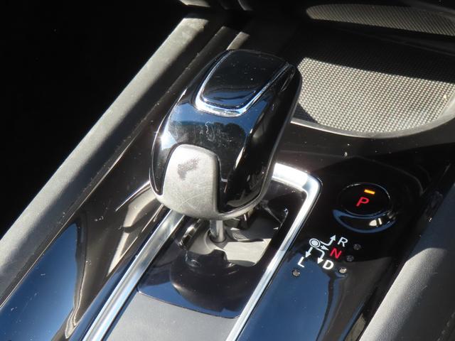 ヴェゼル ハイブリッドＺ・ホンダセンシング　認定中古車　ドライビングポジションシステム　電子制御パーキングブレーキ　シートヒーター　８インチ純正ナビ　バックカメラ　ＥＴＣ　ドライブレコーダー　クルーズコントロール　イモビライザー　電動シート（36枚目）