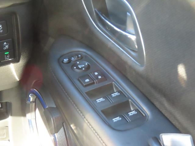 ヴェゼル ハイブリッドＺ・ホンダセンシング　認定中古車　ドライビングポジションシステム　電子制御パーキングブレーキ　シートヒーター　８インチ純正ナビ　バックカメラ　ＥＴＣ　ドライブレコーダー　クルーズコントロール　イモビライザー　電動シート（47枚目）