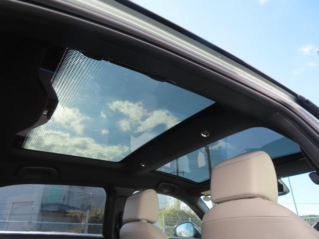 ヴェゼル ｅ：ＨＥＶＺ・ＰＬａＹパッケージ　認定中古車　スタイリングヒーター　サンルーフ　電子制御パーキングブレーキ　ブラインドスポットモニター　ホンダコネクト対応ナビ　シートヒーター　全周囲カメラ　ＥＴＣ　前後ドライブレコーダー（8枚目）