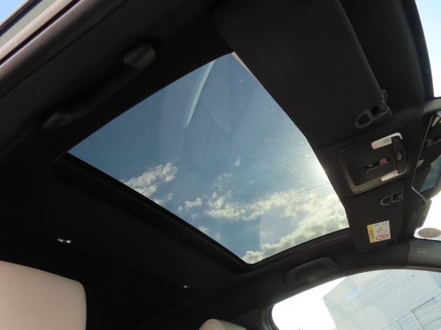 ヴェゼル ｅ：ＨＥＶＺ・ＰＬａＹパッケージ　認定中古車　スタイリングヒーター　サンルーフ　電子制御パーキングブレーキ　ブラインドスポットモニター　ホンダコネクト対応ナビ　シートヒーター　全周囲カメラ　ＥＴＣ　前後ドライブレコーダー（10枚目）