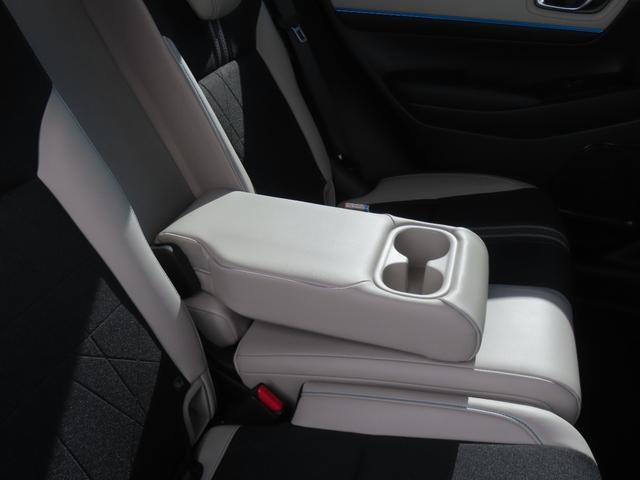 ヴェゼル ｅ：ＨＥＶＺ・ＰＬａＹパッケージ　認定中古車　スタイリングヒーター　サンルーフ　電子制御パーキングブレーキ　ブラインドスポットモニター　ホンダコネクト対応ナビ　シートヒーター　全周囲カメラ　ＥＴＣ　前後ドライブレコーダー（26枚目）