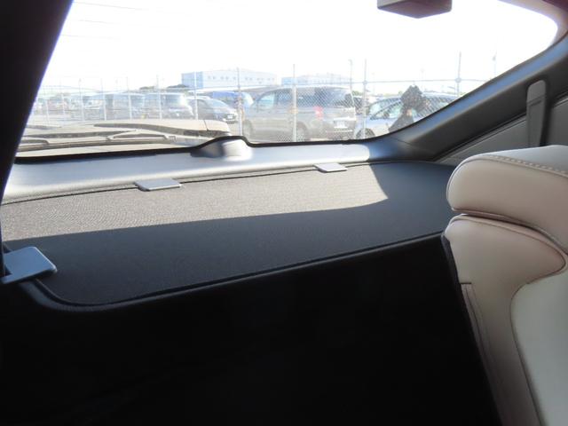 ヴェゼル ｅ：ＨＥＶＺ・ＰＬａＹパッケージ　認定中古車　スタイリングヒーター　サンルーフ　電子制御パーキングブレーキ　ブラインドスポットモニター　ホンダコネクト対応ナビ　シートヒーター　全周囲カメラ　ＥＴＣ　前後ドライブレコーダー（32枚目）