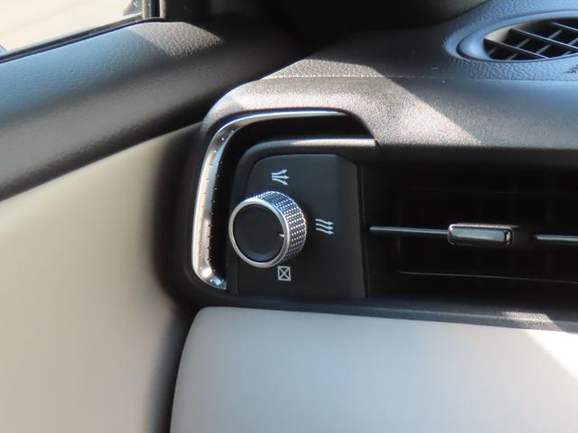 ヴェゼル ｅ：ＨＥＶＺ・ＰＬａＹパッケージ　認定中古車　スタイリングヒーター　サンルーフ　電子制御パーキングブレーキ　ブラインドスポットモニター　ホンダコネクト対応ナビ　シートヒーター　全周囲カメラ　ＥＴＣ　前後ドライブレコーダー（43枚目）