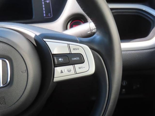 フィット ｅ：ＨＥＶホーム　認定中古車　電子制御パーキングブレーキ　純正ナビ　ＥＴＣ　バックカメラ　ドライブレコーダー　クルーズコントロール　障害物センサー　ＣＤ再生　ＵＳＢ接続　Ｂｌｕｅｔｏｏｔｈ対応　レンタカーアップ（26枚目）