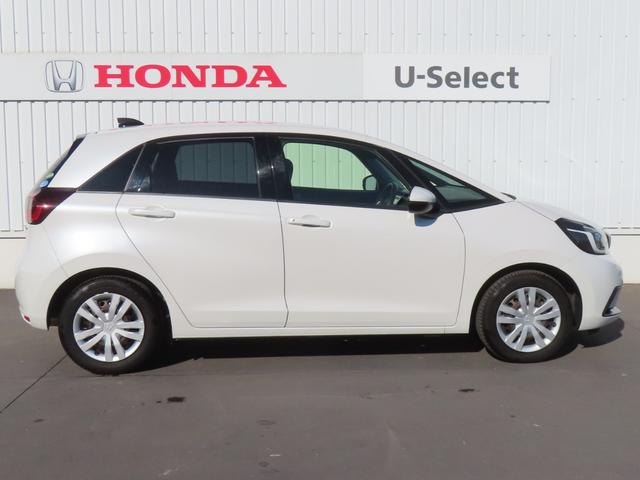 フィット ｅ：ＨＥＶホーム　認定中古車　電子制御パーキングブレーキ　純正ナビ　ＥＴＣ　バックカメラ　ドライブレコーダー　クルーズコントロール　障害物センサー　ＣＤ再生　ＵＳＢ接続　Ｂｌｕｅｔｏｏｔｈ対応　レンタカーアップ（59枚目）