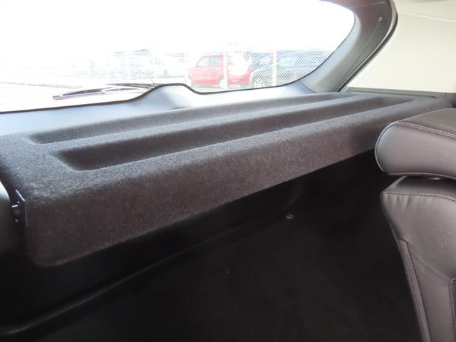 ヴェゼル ハイブリッドＺ・ホンダセンシング　認定中古車　ドライビングポジションシステム　電子制御パーキングブレーキ　８インチ純正ナビ　シートヒーター　ＥＴＣ　バックカメラ　ドライブレコーダー　イモビライザー　フルセグ　ＣＤ／ＤＶＤ再生（27枚目）