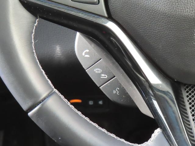 ヴェゼル ハイブリッドＺ・ホンダセンシング　認定中古車　ドライビングポジションシステム　電子制御パーキングブレーキ　８インチ純正ナビ　シートヒーター　ＥＴＣ　バックカメラ　ドライブレコーダー　イモビライザー　フルセグ　ＣＤ／ＤＶＤ再生（32枚目）