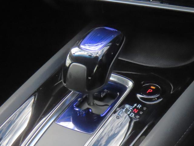 ヴェゼル ハイブリッドＺ・ホンダセンシング　認定中古車　ドライビングポジションシステム　電子制御パーキングブレーキ　８インチ純正ナビ　シートヒーター　ＥＴＣ　バックカメラ　ドライブレコーダー　イモビライザー　フルセグ　ＣＤ／ＤＶＤ再生（35枚目）