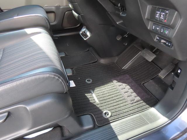 フリード Ｇ・ホンダセンシング　認定中古車　両側パワースライドドア　９インチ純正ナビ　バックカメラ　ＥＴＣ　クルーズコントロール　イモビライザー　ＡＢＳ　ＶＳＡ　純正アルミホイール　フルセグ　ＣＤ／ＤＶＤ再生　Ｂｌｕｅｔｏｏｔｈ対応（15枚目）