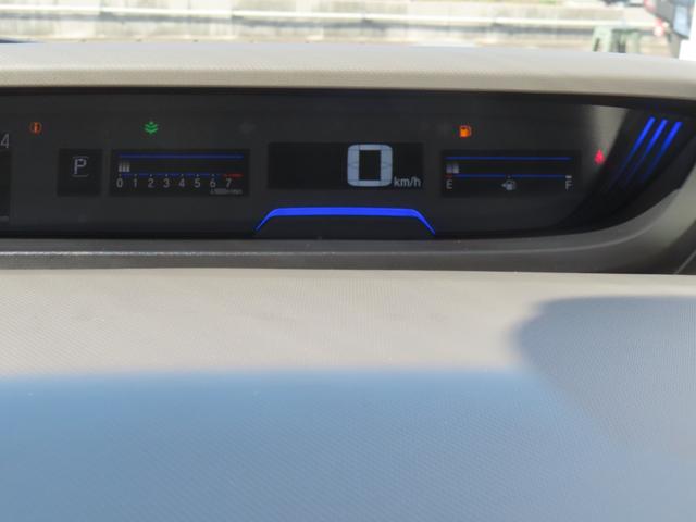 フリード Ｇ・ホンダセンシング　認定中古車　両側パワースライドドア　９インチ純正ナビ　バックカメラ　ＥＴＣ　クルーズコントロール　イモビライザー　ＡＢＳ　ＶＳＡ　純正アルミホイール　フルセグ　ＣＤ／ＤＶＤ再生　Ｂｌｕｅｔｏｏｔｈ対応（34枚目）