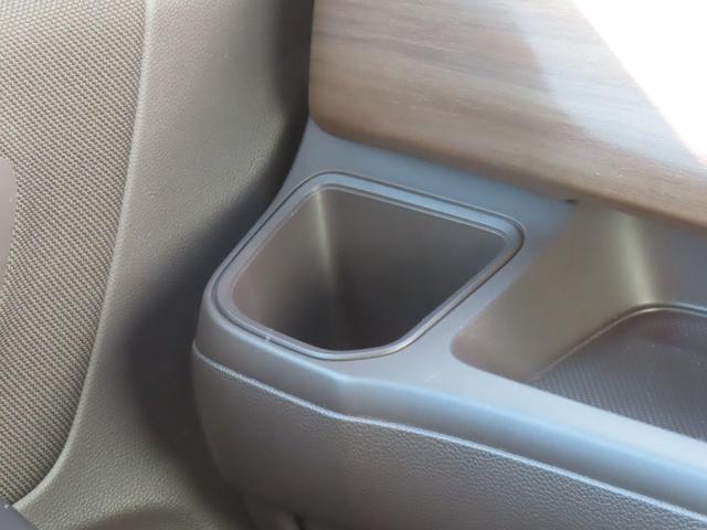 フリード Ｇ・ホンダセンシング　認定中古車　両側パワースライドドア　シートヒーター　純正ナビ　バックカメラ　ＥＴＣ　前後ドライブレコーダー　クルーズコントロール　イモビライザー　フルセグ　ＣＤ／ＤＶＤ再生　ＵＳＢ　Ｂｌｕｅｔｏｏｔｈ（49枚目）