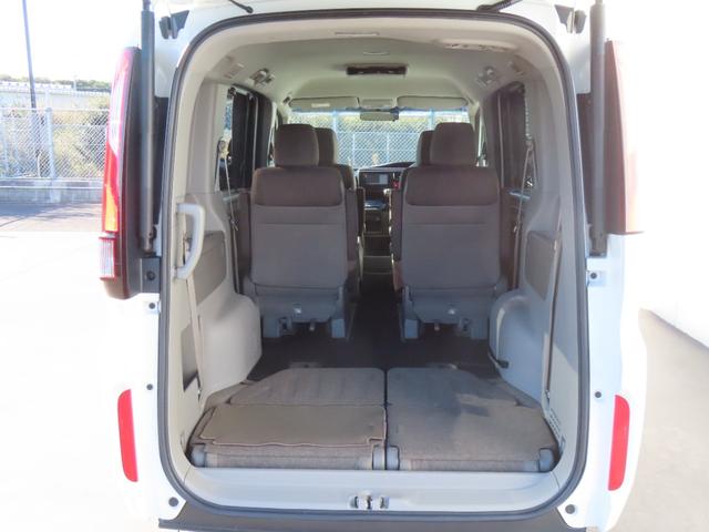 ステップワゴン Ｇ　認定中古車　リア席モニター　両側パワースライドドア　クルーズコントロール　社外ナビ　ＥＴＣ　バックカメラ　イモビライザー　アイドリングストップ　フルセグ　ＣＤ／ＤＶＤ　ＵＳＢ　Ｂｌｕｅｔｏｏｔｈ対応（26枚目）