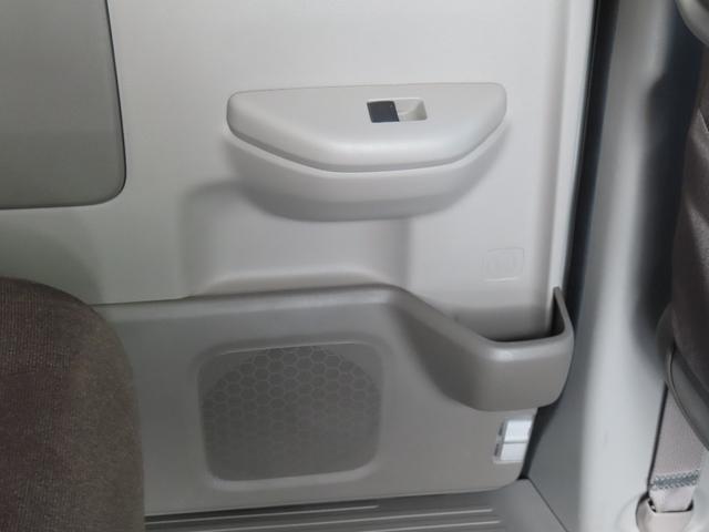 ステップワゴン Ｇ　認定中古車　リア席モニター　両側パワースライドドア　クルーズコントロール　社外ナビ　ＥＴＣ　バックカメラ　イモビライザー　アイドリングストップ　フルセグ　ＣＤ／ＤＶＤ　ＵＳＢ　Ｂｌｕｅｔｏｏｔｈ対応（56枚目）