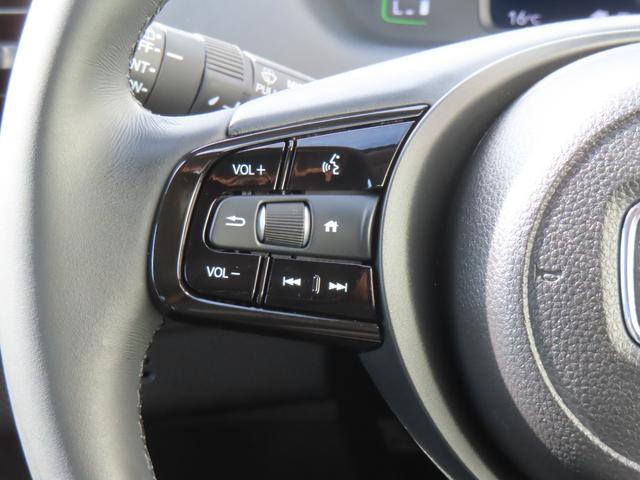 フィット ｅ：ＨＥＶホームブラックスタイル　認定中古車　電子制御パーキングブレーキ　９インチ純正ナビ　バックカメラ　ＥＴＣ　クルーズコントロール　イモビライザー　純正アルミホイール　ＡＢＳ　フルセグ　ＣＤ／ＤＶＤ　ＵＳＢ　Ｂｌｕｅｔｏｏｔｈ対応（28枚目）