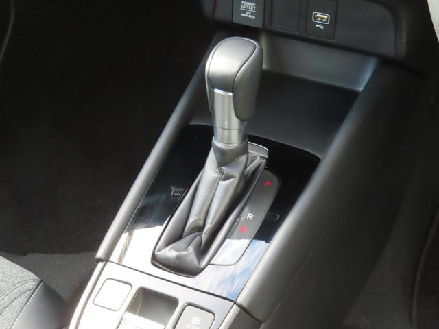 フィット ｅ：ＨＥＶホームブラックスタイル　認定中古車　電子制御パーキングブレーキ　９インチ純正ナビ　バックカメラ　ＥＴＣ　クルーズコントロール　イモビライザー　純正アルミホイール　ＡＢＳ　フルセグ　ＣＤ／ＤＶＤ　ＵＳＢ　Ｂｌｕｅｔｏｏｔｈ対応（31枚目）