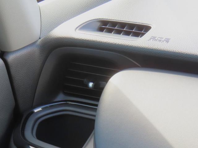 フィット ｅ：ＨＥＶホームブラックスタイル　認定中古車　電子制御パーキングブレーキ　９インチ純正ナビ　バックカメラ　ＥＴＣ　クルーズコントロール　イモビライザー　純正アルミホイール　ＡＢＳ　フルセグ　ＣＤ／ＤＶＤ　ＵＳＢ　Ｂｌｕｅｔｏｏｔｈ対応（36枚目）