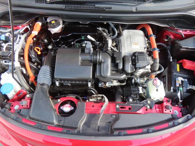 フィット ｅ：ＨＥＶホームブラックスタイル　認定中古車　電子制御パーキングブレーキ　９インチ純正ナビ　バックカメラ　ＥＴＣ　クルーズコントロール　イモビライザー　純正アルミホイール　ＡＢＳ　フルセグ　ＣＤ／ＤＶＤ　ＵＳＢ　Ｂｌｕｅｔｏｏｔｈ対応（57枚目）