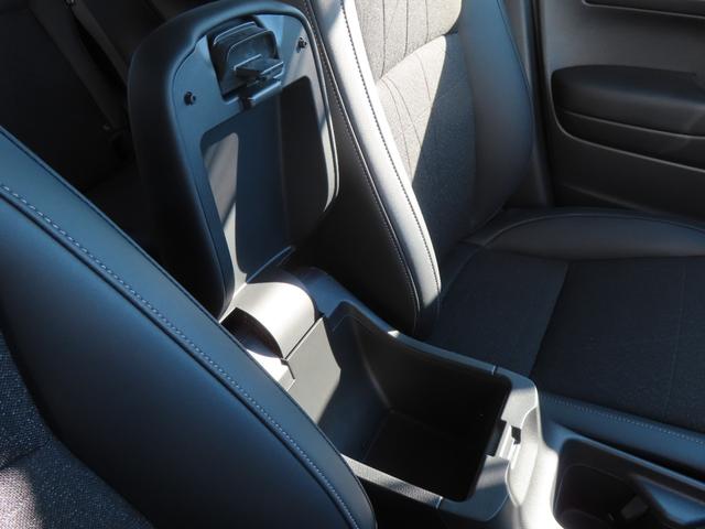 ヴェゼル ｅ：ＨＥＶＺ　認定中古車ステアリングヒーター電子制御パーキングブレーキホンダコネクト対応ナビシートヒーターＥＴＣクルーズコントロールイモビライザー障害物センサーフルセグＵＳＢＢｌｕｅｔｏｏｔｈ（16枚目）