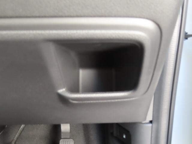 ヴェゼル ｅ：ＨＥＶＺ　認定中古車ステアリングヒーター電子制御パーキングブレーキホンダコネクト対応ナビシートヒーターＥＴＣクルーズコントロールイモビライザー障害物センサーフルセグＵＳＢＢｌｕｅｔｏｏｔｈ（47枚目）