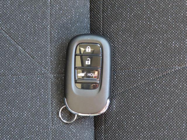 ヴェゼル ｅ：ＨＥＶＺ　認定中古車ステアリングヒーター電子制御パーキングブレーキホンダコネクト対応ナビシートヒーターＥＴＣクルーズコントロールイモビライザー障害物センサーフルセグＵＳＢＢｌｕｅｔｏｏｔｈ（56枚目）