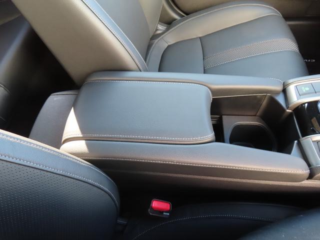 シビック ハッチバック　認定中古車　サンルーフ　電子制御パーキングブレーキ　クルーズコントロール　純正ナビ　ＥＴＣ　バックカメラ　ナビ連動型前後ドライブレコーダー　ＵＳＢ　Ｂｌｕｅｔｏｏｔｈ対応（21枚目）